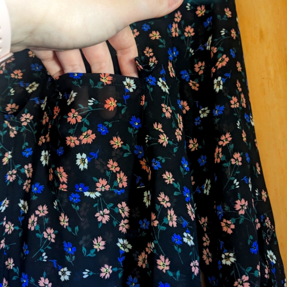 Floral Blouse - Picture 3 of 5